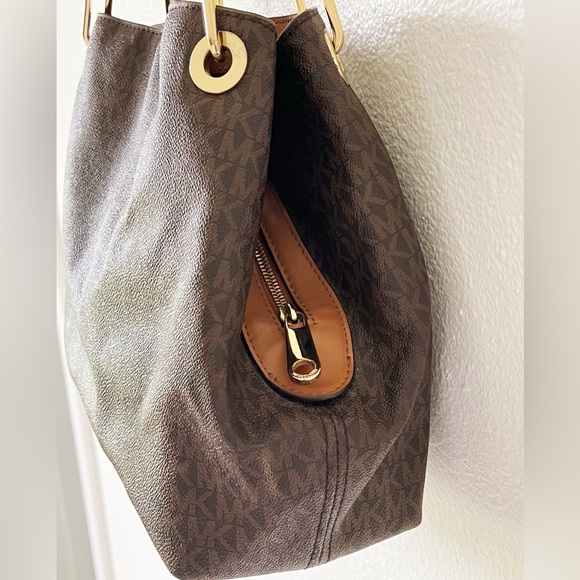 Michael Kors Brown Signature Coated Canvas Raven Large Studded Tote Bag - Picture 4 of 16